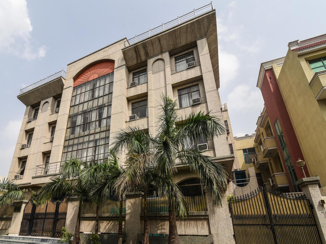 Capital O 16676 Near Noida City Center Exterior foto
